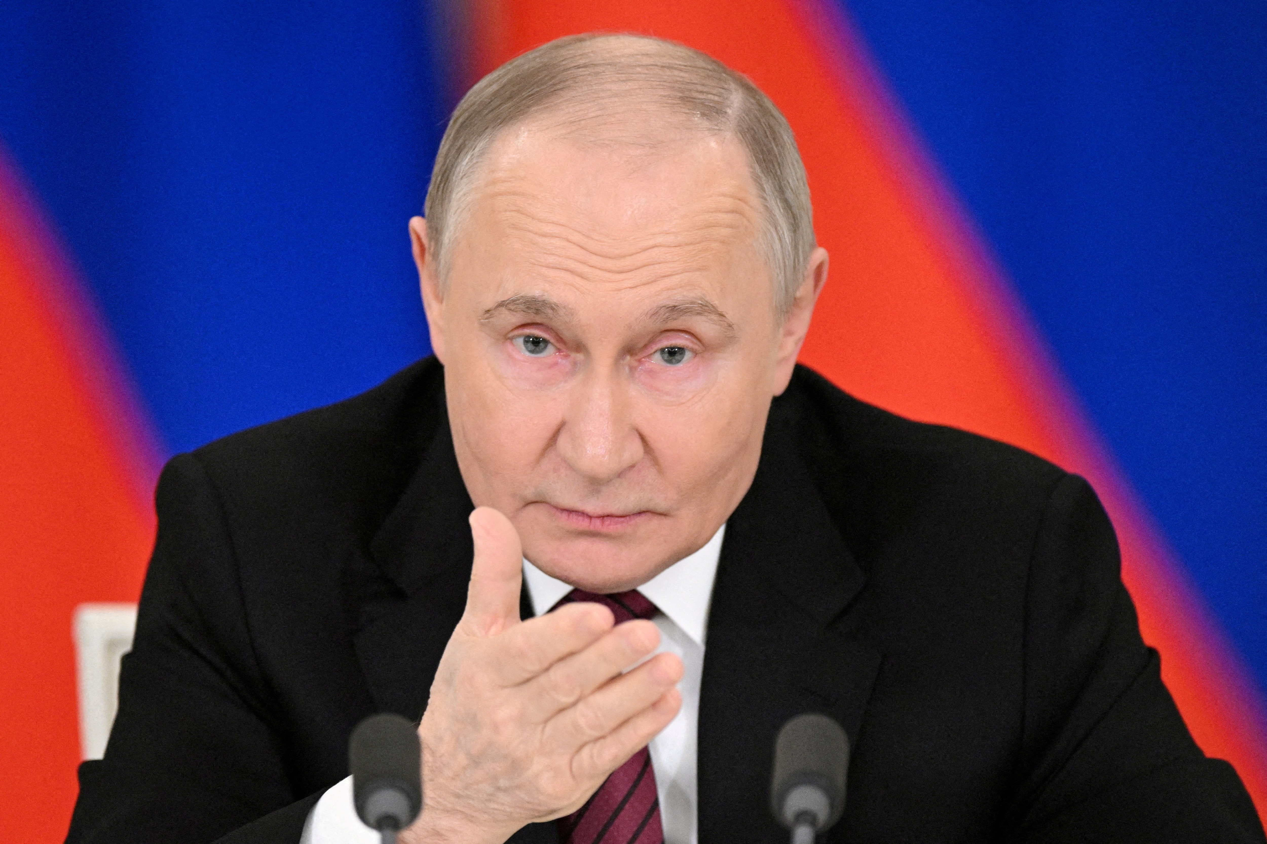 ロシア運輸相、プーチン大統領に解任された直後に自殺