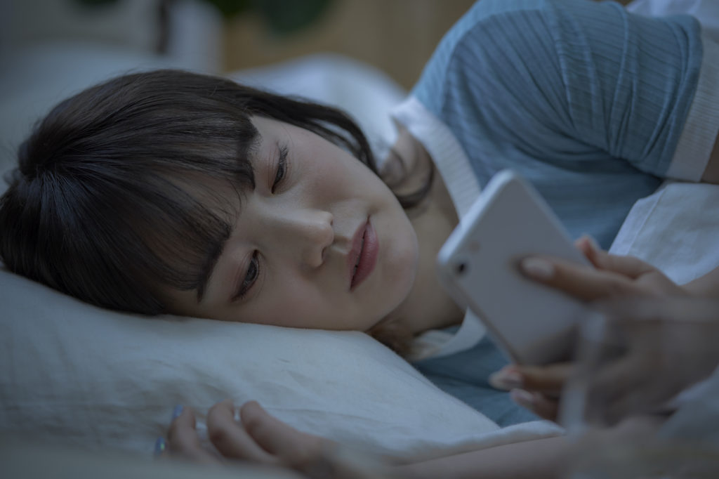 【心理学】不眠症の治療には「セッ◯ス」が薬よりも効果的