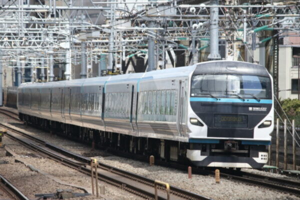 中央線の「夜行特急」いよいよ運行 新宿から白馬まで乗り換えなし！ 往年の列車名で再登場
