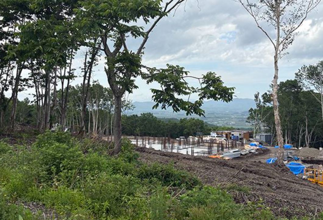 再)【乗っ取り】北海道倶知安町に中国業者が「中国村」を建設計画、東京ドーム13個分の土地を買い占め、違法森林伐採、北海道は工事停止勧告