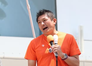 参政党の「終末期の延命医療の全額自己負担化」に、橋本環奈ドラマ原作者「無駄な延命かどうかを誰が決める？」