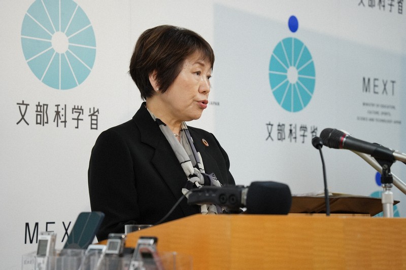 参政党の教育勅語尊重　文科相「憲法に反して用いるのは許されない」 | 毎日新聞