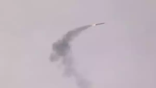 国内初の海外ロケット打ち上げは空中で“飛行停止” 高度100キロの宇宙空間に到達せず落下