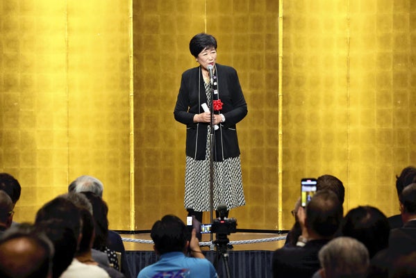 小池都知事が自民候補を初めて応援、森山幹事長は立ち上がって出迎え…「恩売って国政復帰を準備」見方も
