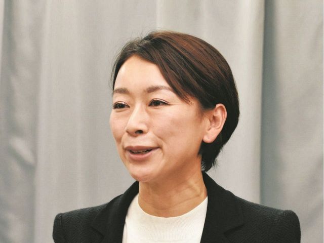 山尾しおりさん、無所属で参院選東京選挙区に出馬へ