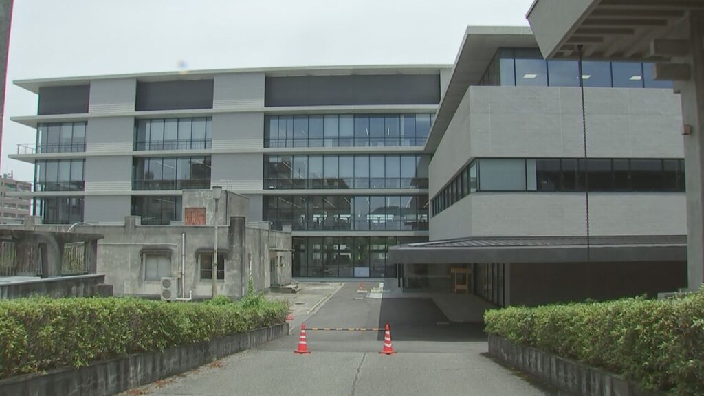 時速157キロで高速道路を走行し「オービス」に検知　宇佐市職員が減給10分の1、1か月の懲戒処分