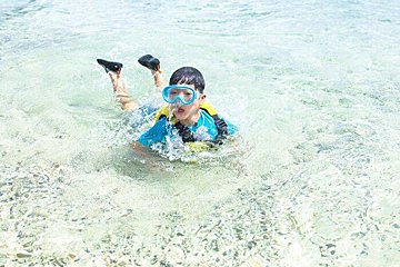 男児の水着のインナーメッシュに、おちん◯んが挟まる痛々しい事故が…。メッシュの穴、こんな水着が要注意！【小児科医】