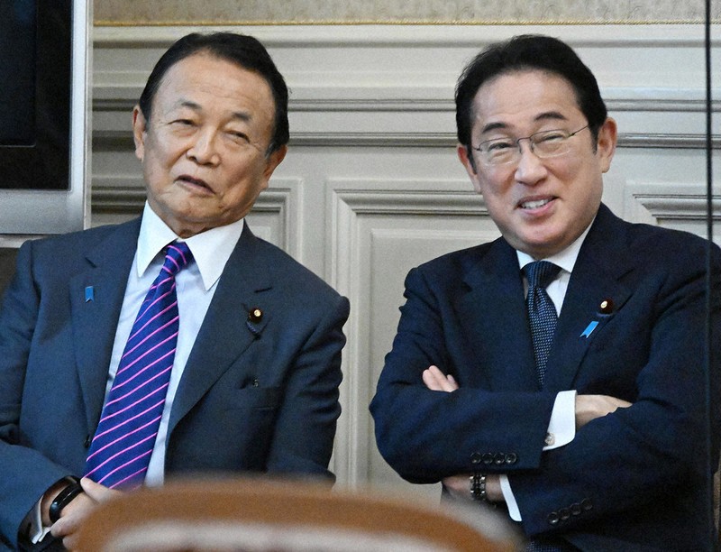 【自民】石破氏、岸田・菅・麻生氏と面会調整　現旧首相集まれば異例の会合に