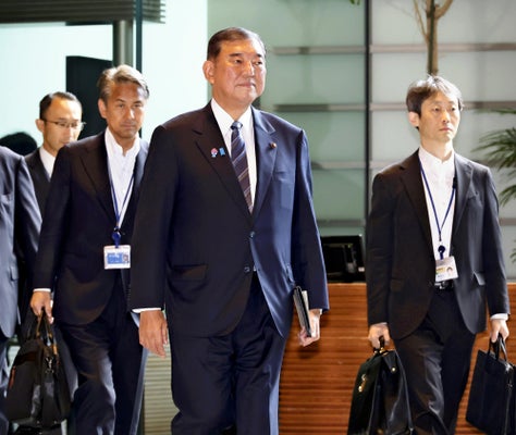 石破首相が麻生・菅・岸田氏と党本部で会談「強い危機感を共有」…自身の進退「一切話は出ていない」