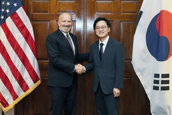 米商務長官「韓国、すべて持ってこい」…最善かつ最終的な貿易交渉案を要求