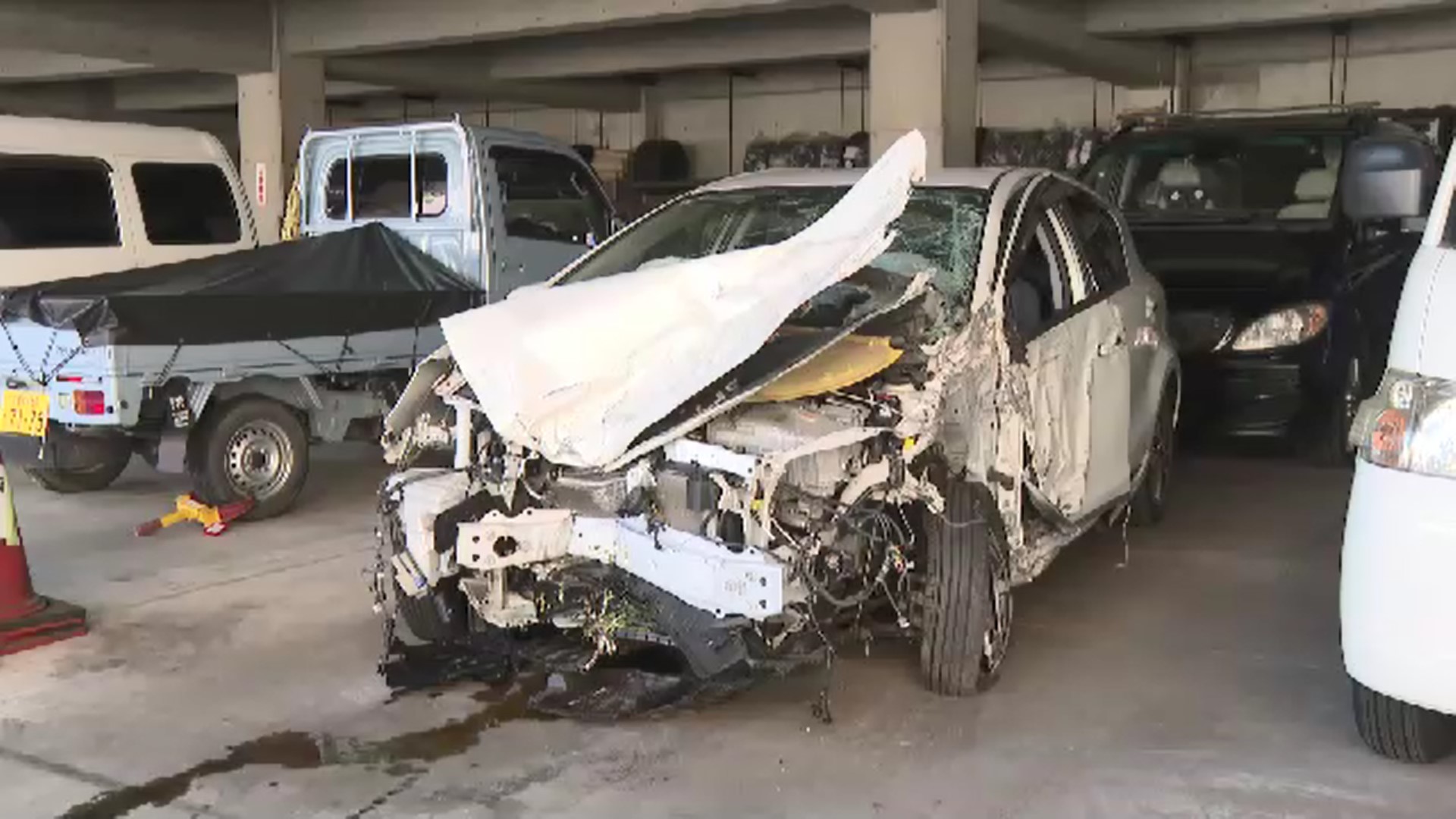 職務質問に応じずパトカーから逃走…事故で大破　飲酒運転で42歳男を逮捕　基準値4倍超アルコール