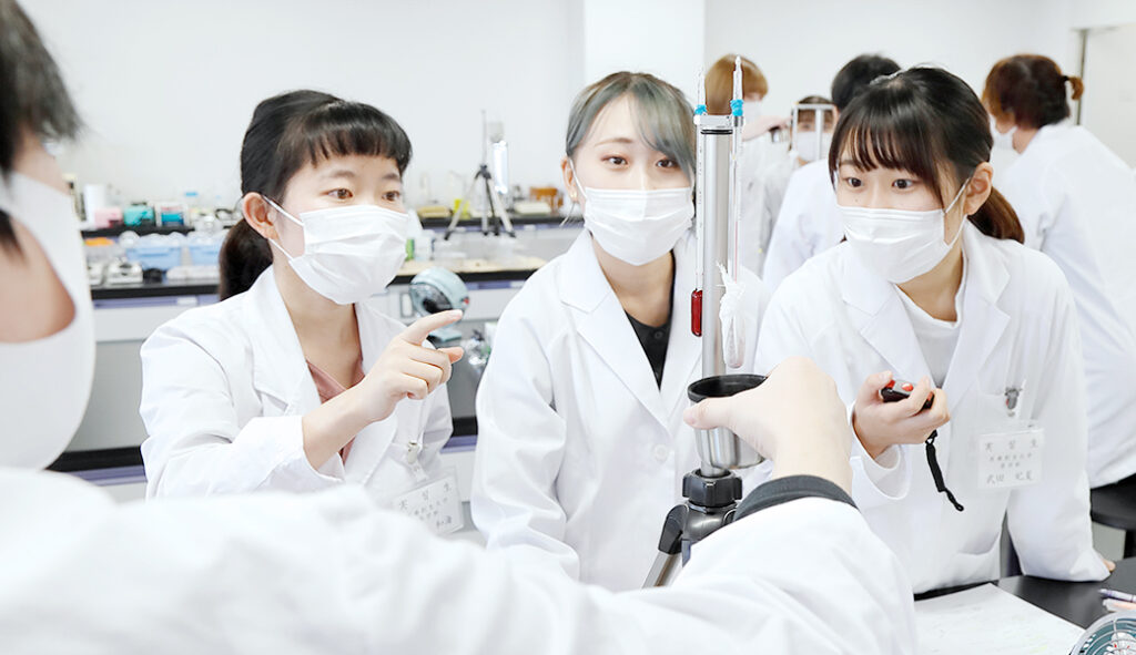 【悲報】コベガク薬学部、定員250人に対して156人の入学者