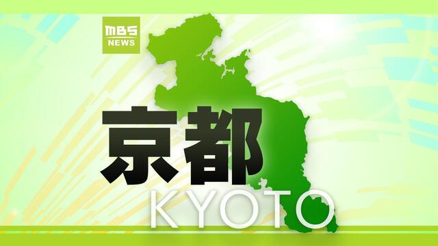 馬の調教中に右後ろ脚で男性が蹴られ死亡