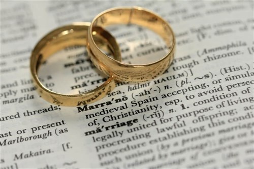 【鳥取】独身の４人に３人が「結婚したい」県アンケ、未婚６割「相手にめぐり合わない」