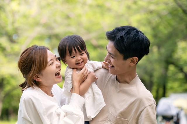 20代未婚者「子供が欲しい」39.7％　経済的不安が子どもを望む気持ちを抑制
