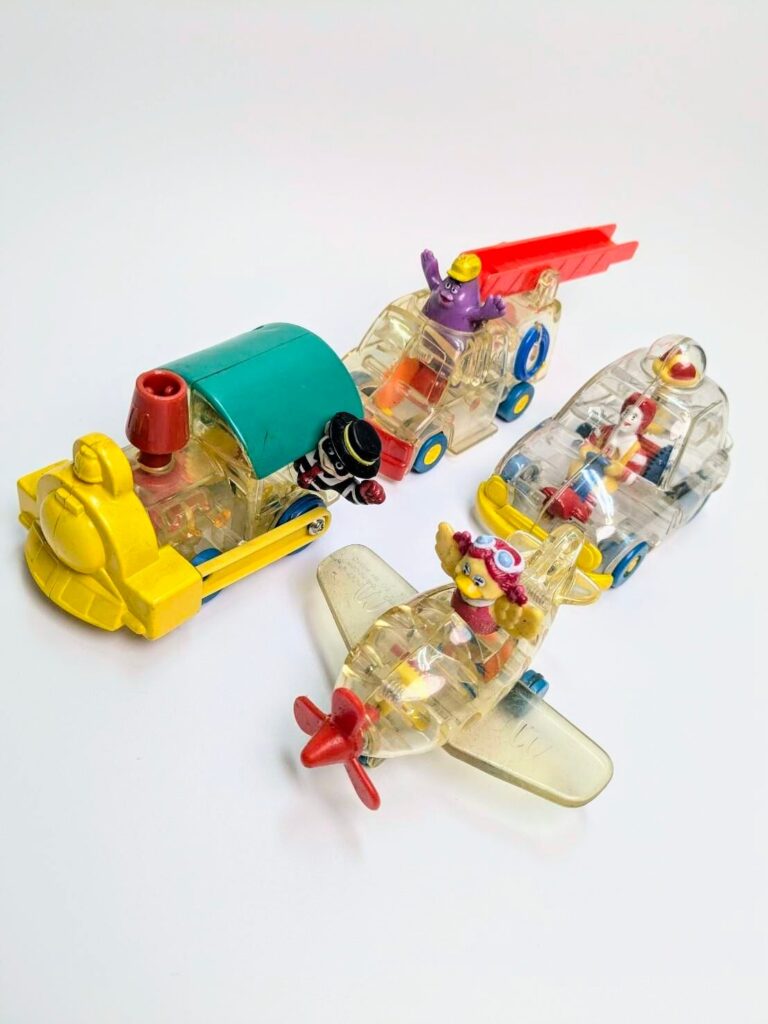 【画像】昔のハッピーセット、ただのおもちゃにしか見えないｗｗｗ
