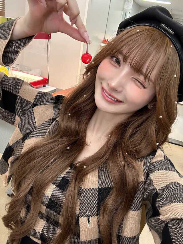 SNSでバズりまくる沖縄出身キャバ嬢まみ、上京して人生が180度好転 オンリーワンポイントは「顔」【モデルプレスインタビュー】