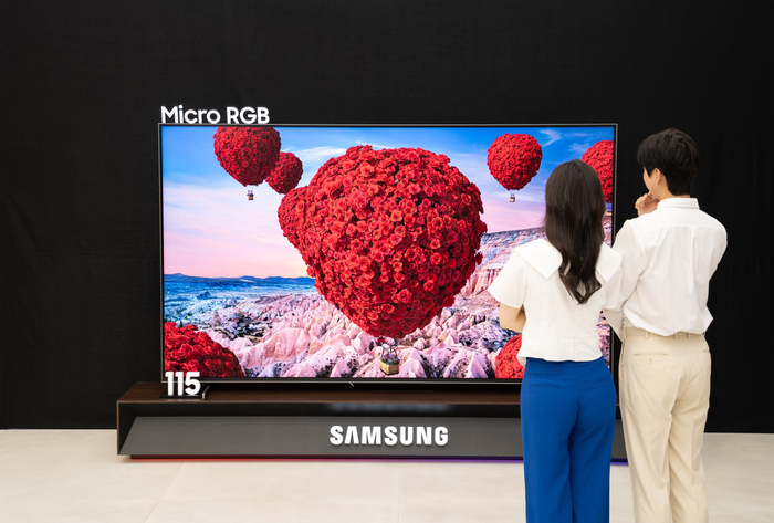 サムスン電子、世界で初めて赤・緑・青3色LED光源を使用する「マイクロRGBテレビ」を開発、発売