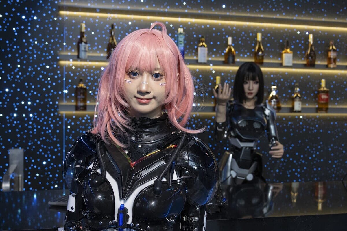 【中国】ロボット起業家「結婚はしたくないが『妻』はほしい、妊娠はしたくないが子どもはほしい――そういうニーズに同時に応えるために、妊娠機能を備えた『ロボット妻』を作った」