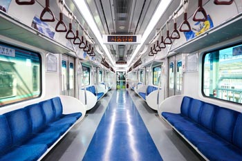「これが韓国だなんて」　地下鉄の車内で足の爪を切る乗客にネット衝撃