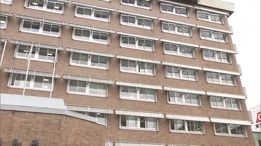 「小金井市立清里山荘」で食中毒、10代男女64人含む68人が下痢や腹痛訴えウエルシュ菌検出