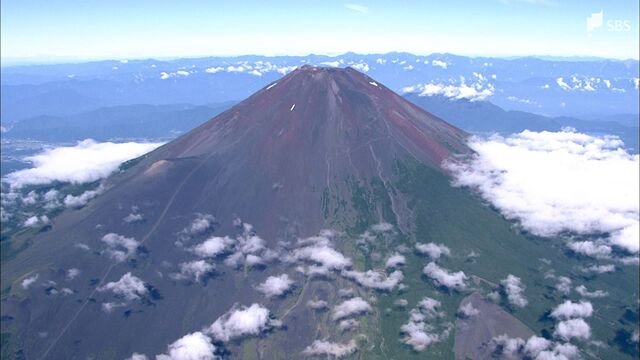 「息子とはぐれた」富士山下山中に中学生が一時行方不明 口論となった父親が中学生残し先に進み…