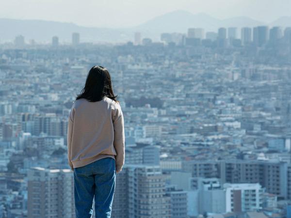 「東京に住みたい」という35歳の地方女性が憧れる都会暮らしとハイスペ男性との出会いに賛否勃発…