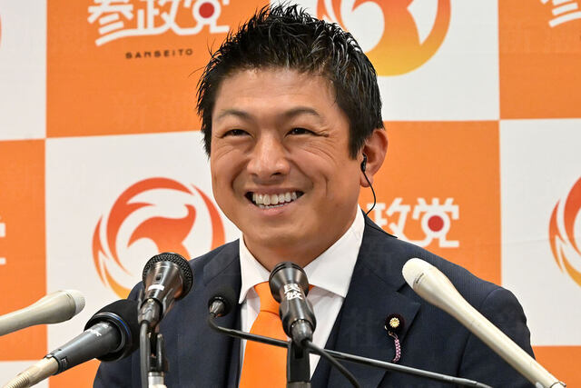 「神谷代表に詰められ声は震えていた」　参政党元女性秘書を自殺に追い込んだパワハラ的言動　告発した元スタッフには「訴訟で口封じ」か