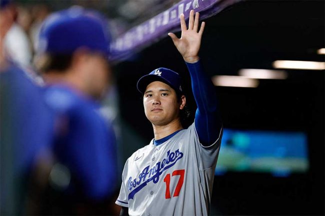 【MLB】大谷翔平がハイタッチ　野次飛ばした男が明かす裏側「試合後にキスを飛ばして去っていった」「大好きだよ！」
