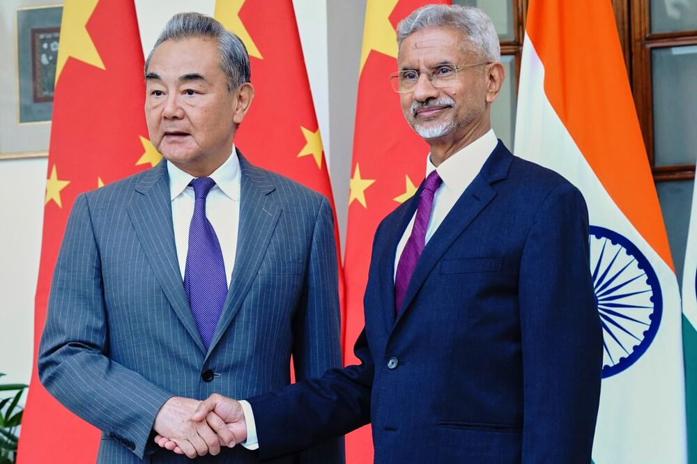 【インド】モディ首相、プーチン大統領は「友人」 中国とも関係強化…米国離れ示唆