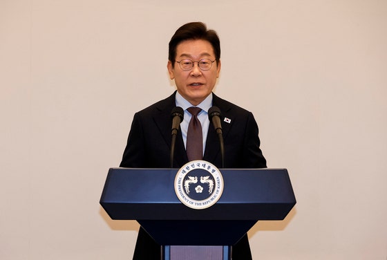 【中央日報】李大統領「慰安婦合意、国家としての約束…覆すことは望ましくない」