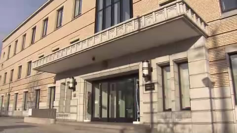 【北海道】無断欠勤の従業員を発見し激高か―女子高生2人とドライブ中の男性の顔や腹殴りケガさせ監禁…2人逮捕