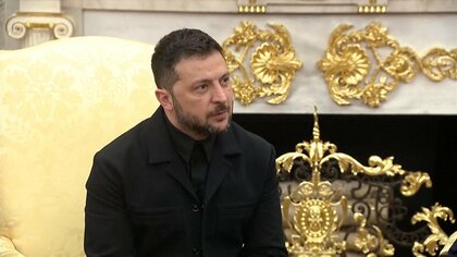 【国際】ゼレンスキー大統領が黒ジャケットでトランプ大統領と会談　前回揶揄した記者からも「よく似合っている」