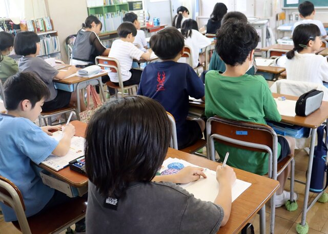 【小学校】「シャーペン使えないのはなぜ？」児童や教員を縛る「謎ルール」にメスを入れる学校も