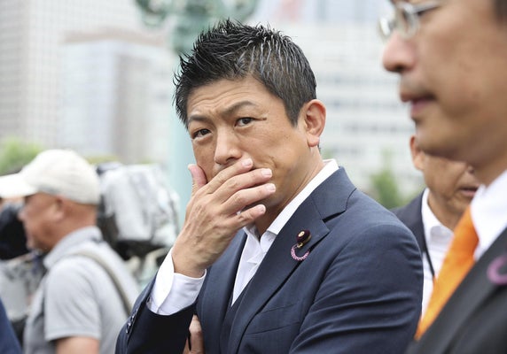 【悲報】参政党の英語力、ガチで中学生レベル　「My name is Sohei Kamiya」