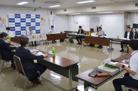 【最低賃金】ついに鹿児島も1000円超へ―経営者側「(中央審の目安)64円増の1017円」主張　労使で24円の差、結論持ち越し
