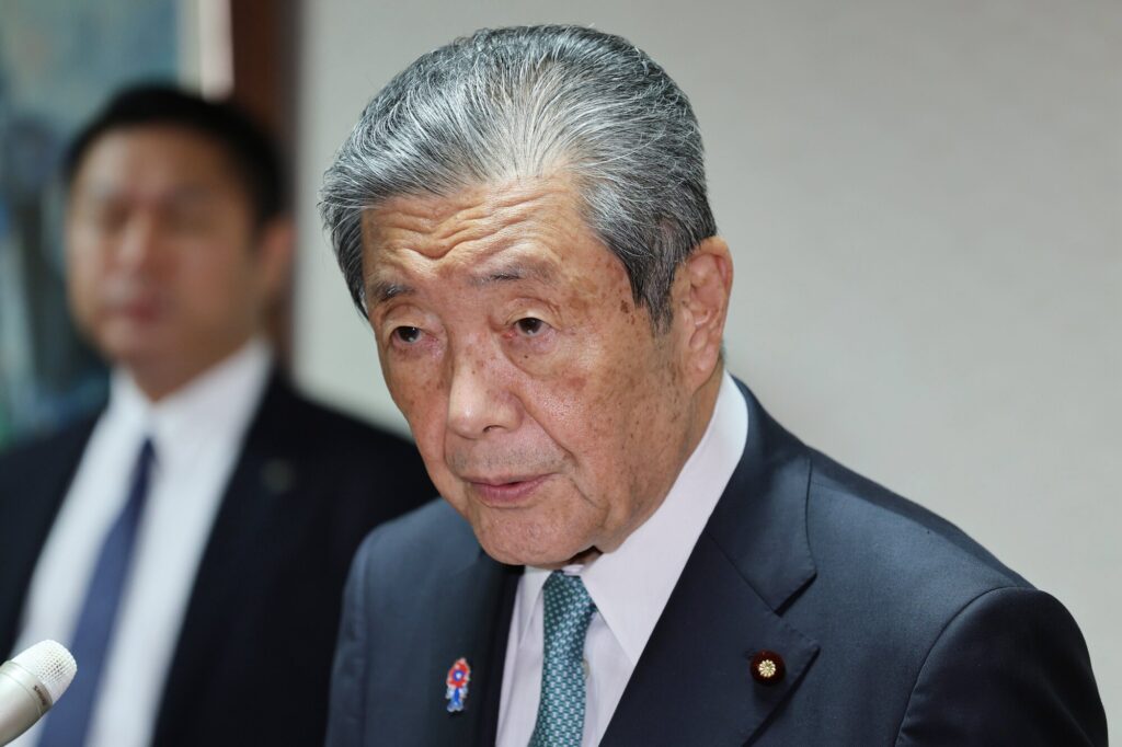 【朝日新聞】森山幹事長が靖国参拝　今年1月に日中友好議連会長に就任
