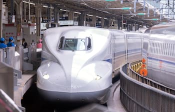 【東海道新幹線】LINEで予約可能に　10月4日から、決済ペイペイのみ　券売機より安く