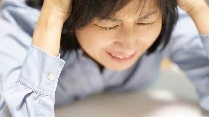 【熟年離婚】月収8万円の60歳女性、友人に背中を押され「熟年離婚」を決意→「収入アップ」「持ち家ゲット」に大満足も、2年後に待ち受けていた「後悔の日々」