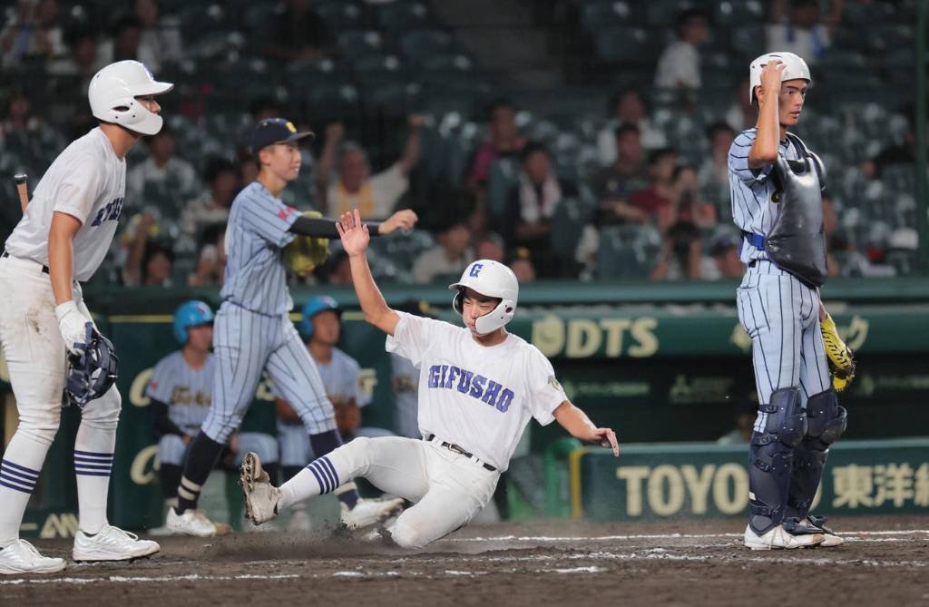【甲子園】県岐阜商が16年ぶり3回戦 16強出揃う 関東と九州が４校、近畿は２校／一覧