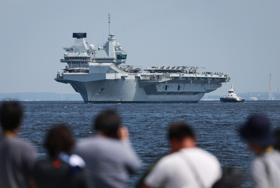 【英海軍の空母「プリンス・オブ・ウェールズ」が東京国際クルーズターミナルに寄港】寄港中は抽選で選ばれた人向けの艦内見学ツアーなどが行われる予定
