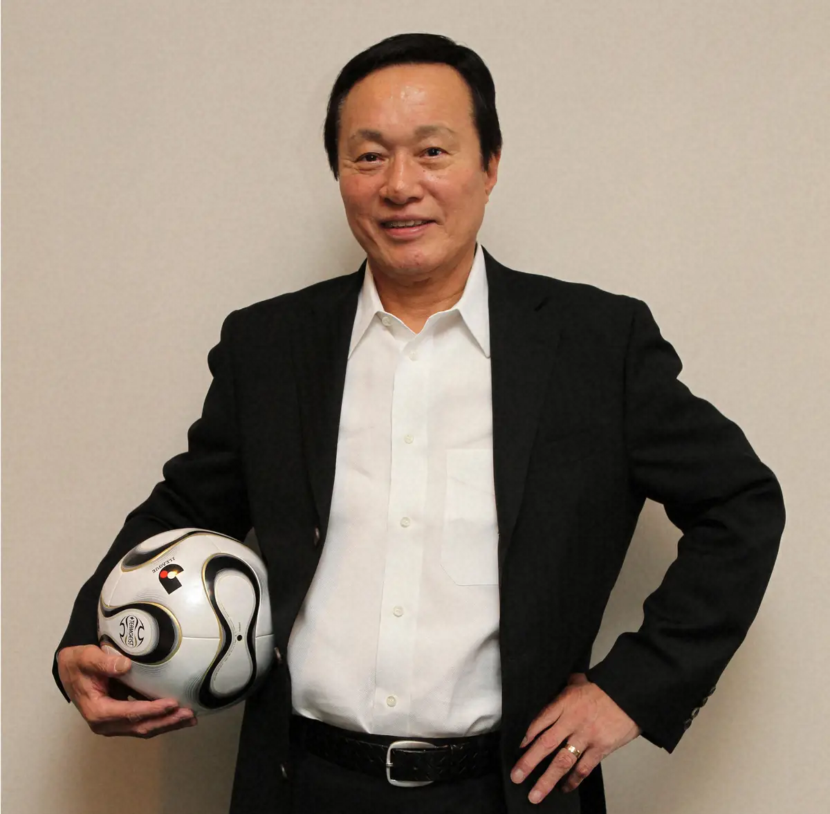 【訃報】釜本邦茂さん死去　81歳　肺炎で　68年メキシコ五輪得点王　日本史上最高のストライカー　Jリーグ発表