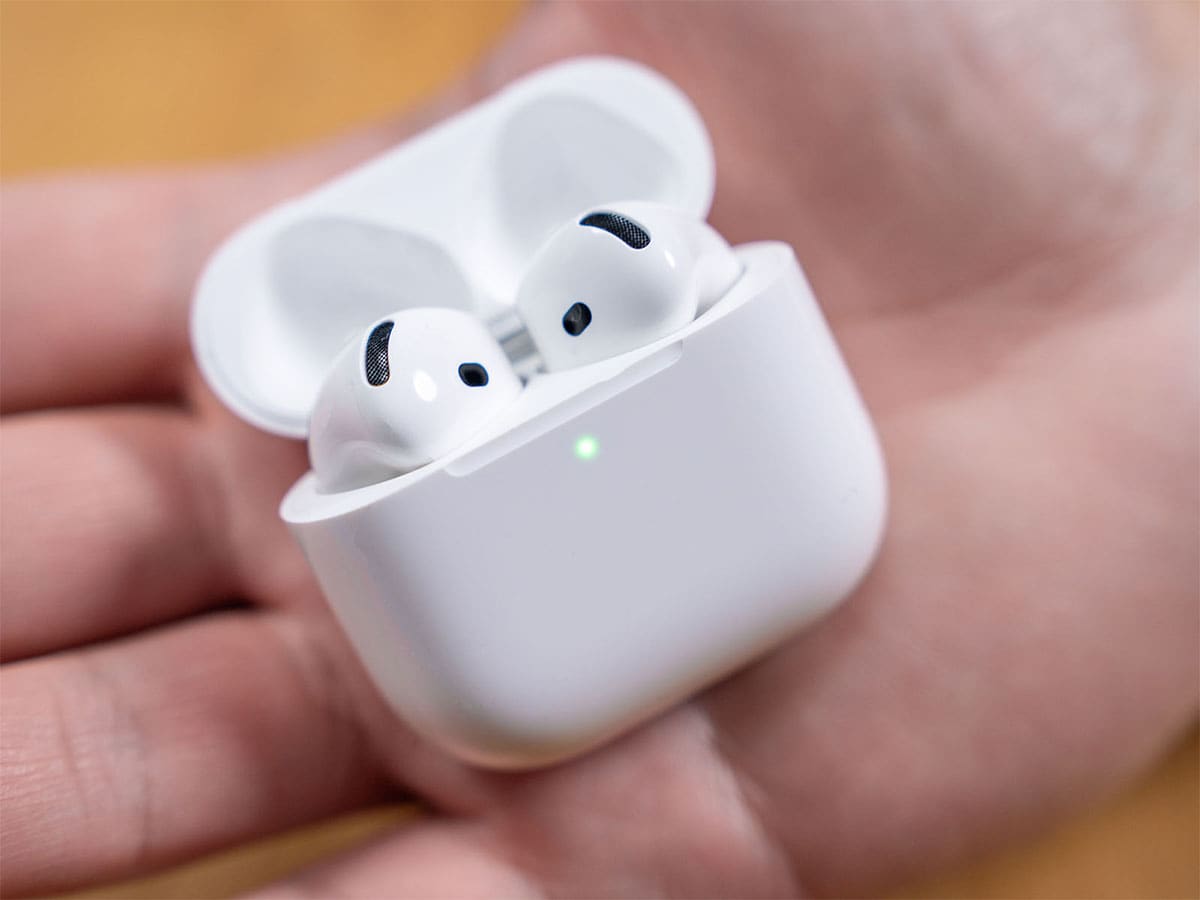 【音楽】「高音が美しいと思うイヤホンのメーカー」ランキング　2位「Apple」1位は