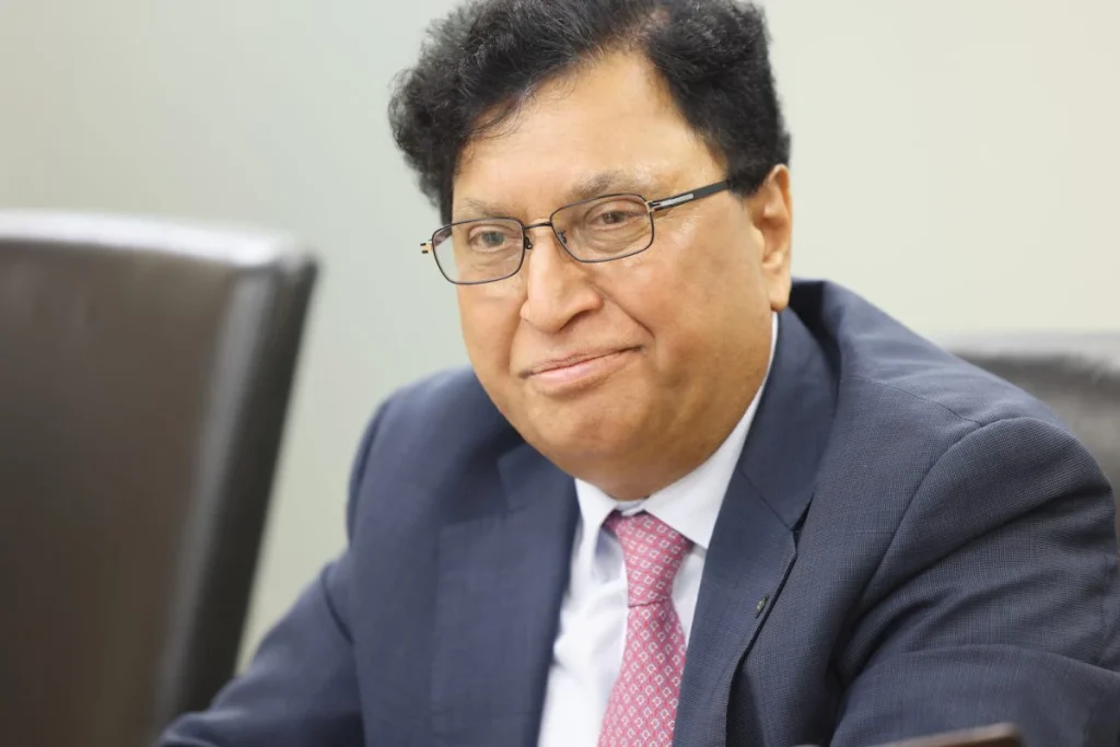 インド人　亀田製菓会長「日本はさらなる移民受け入れを」（画像あり）