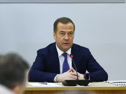 トランプ氏、インドとロシアを「死んだ経済」　ロシアのメドベージェフ氏に「失敗したロシアの前大統領は言葉に気をつけろ」と非難