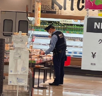 「警察官が半額弁当を買うの許されるでしょうか？」