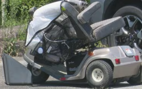 【シニアカー】乗用車と衝突　94歳の男性死亡   岩手