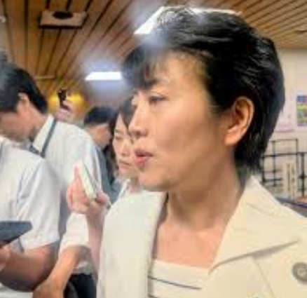 【臨時総裁選実施にめど】両院議員総会長  有村治子『臨時総裁選を実施するか否かの賛否だけに意見を絞ります』→→ 自民党総裁選管理委員会に判断を委ねることが決定