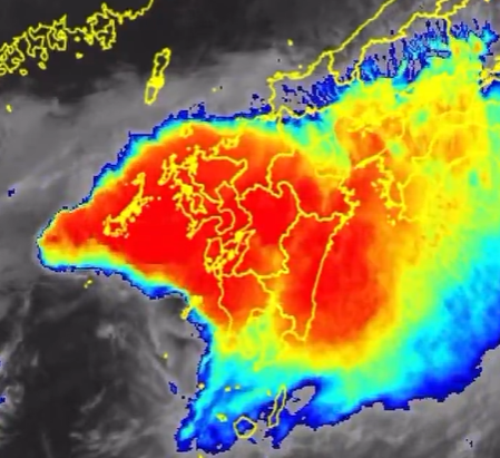 【気象情報／災害級大雨】九州で本当に危機的な大雨です。非常に発達した積乱雲が次々と発生して組織化、線状降水帯が相次いで発生