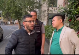 【英国】集会に向かう保守派のイギリス人に 　移民 の男が言い掛かりをつけて威嚇。しかしジョンブル魂を砕くことはできず、駆けつけた警察官にテーザーガンで制圧される。見習いたい